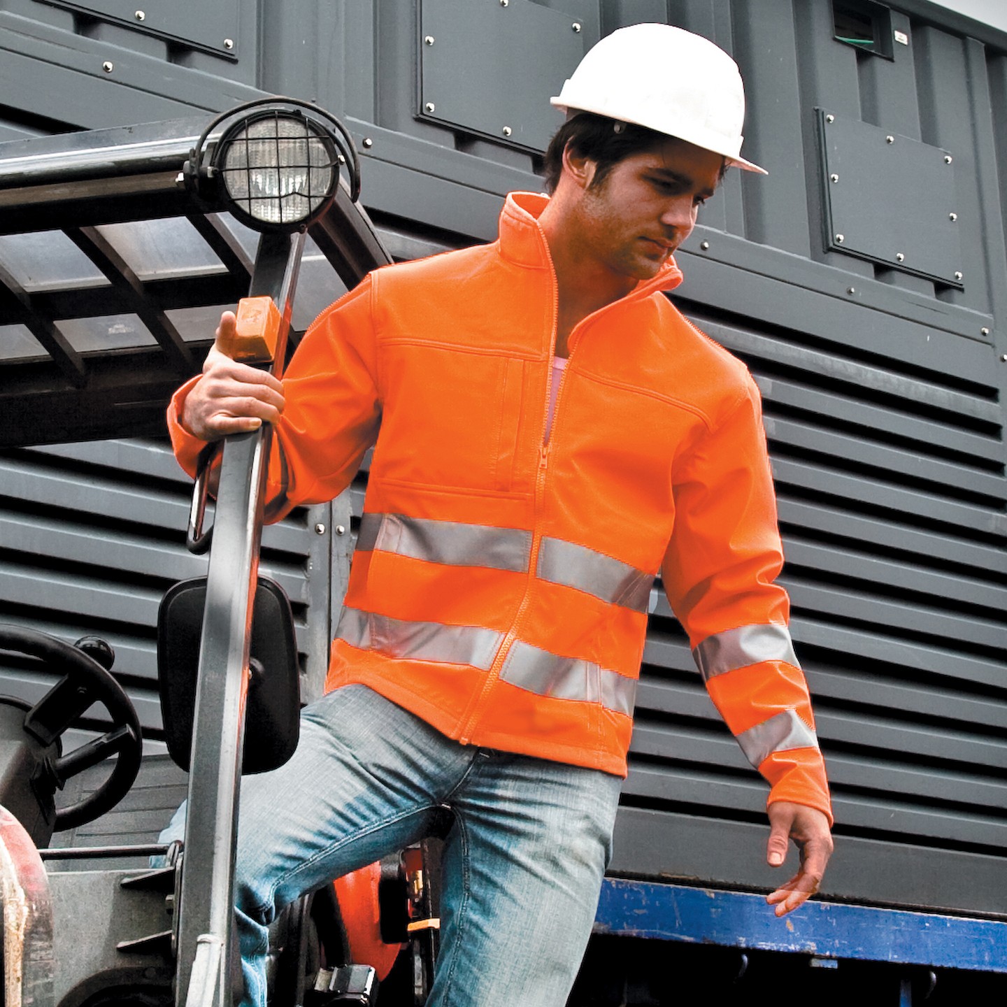 R117X_safetywear_2009_cropped High Vis Soft Shell Jacket SafeGuard RT117