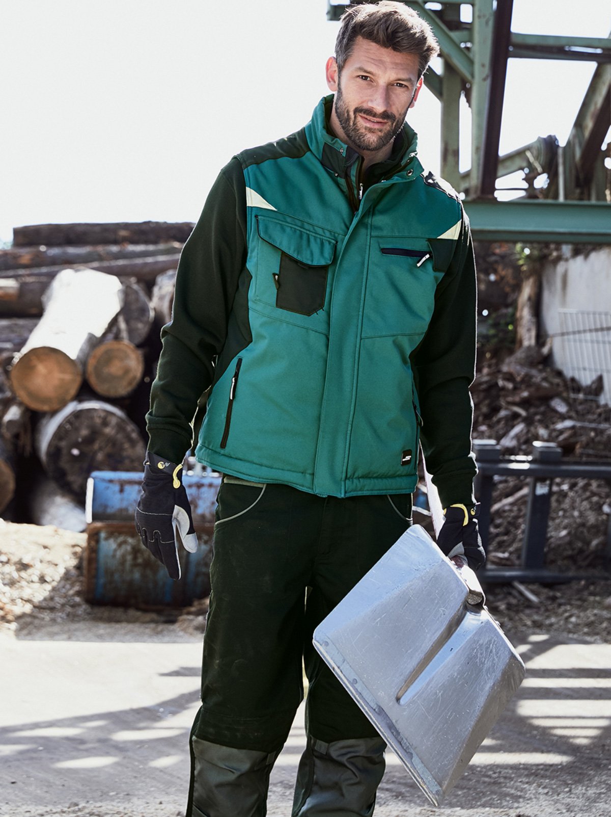 JN825-Foto1 Workwear Winter Softshell Weste James&Nicholson JN825